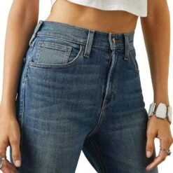 Ariat Women's High Rise Ultra Lucy Relaxed Straight Jean Fontana -Western Denim Store 10042220 03